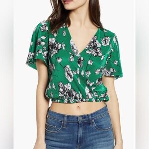 ASTR The Label Crinkle crop top